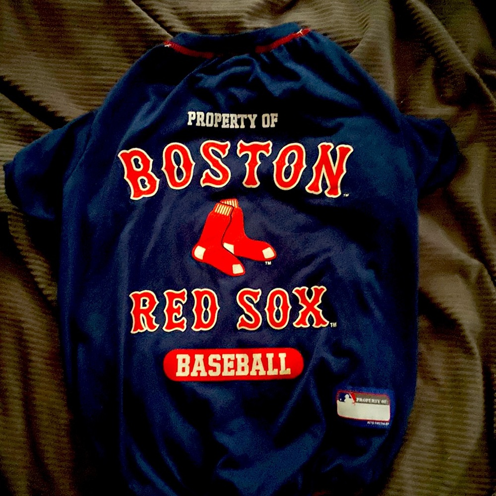 Red Sox-Majestic dog shirt navy/red sz large 40-60lb
